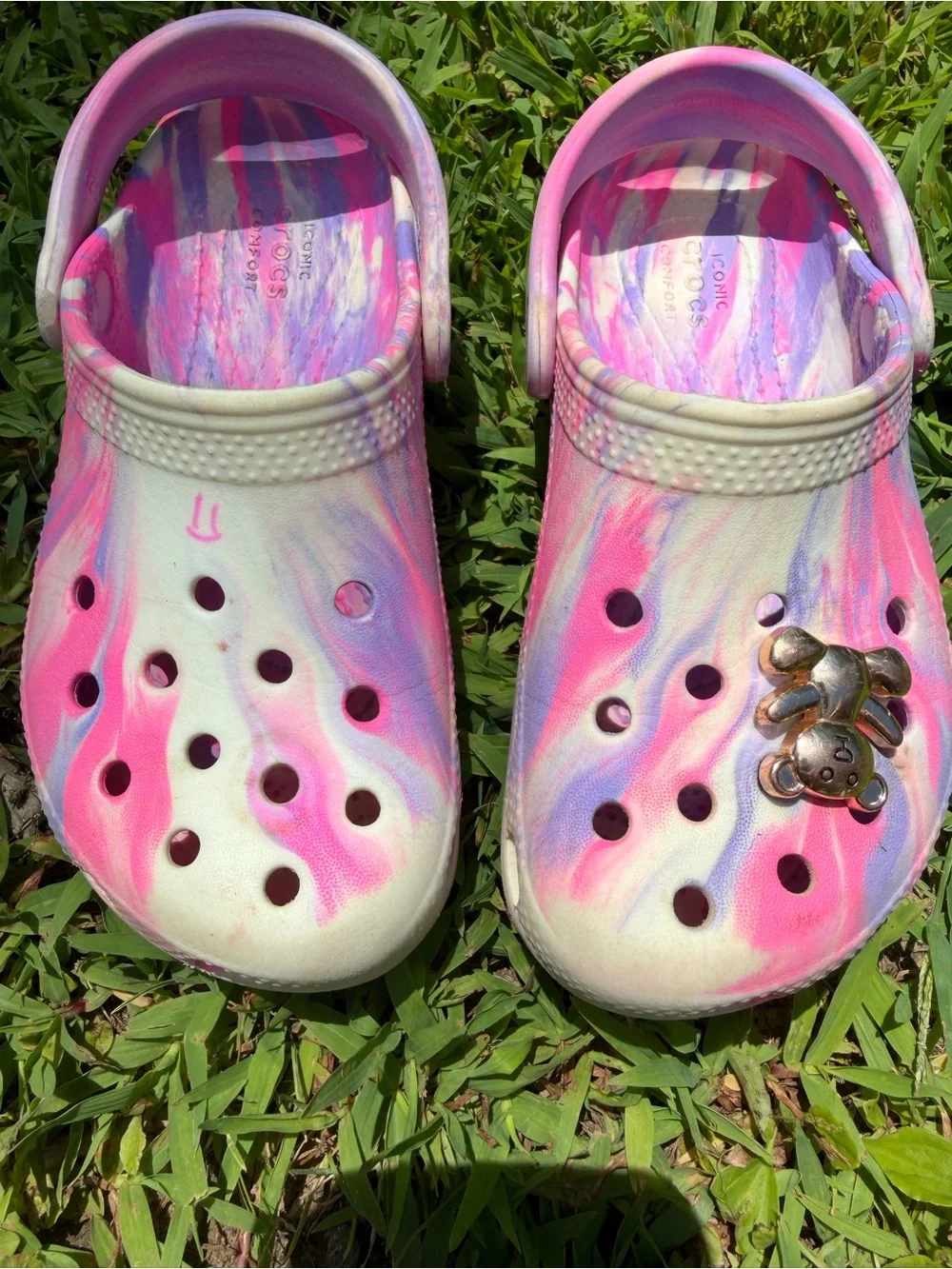 Girls Crocs Bundle Sizes 11 & 12 – Pink & Tie-Dye